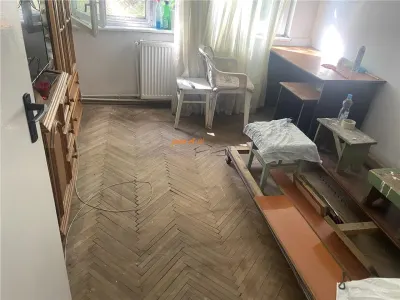 Apartament 3 camere , zona Gara, et 2/4 , centrala termica individuala , pret fix - foto 2