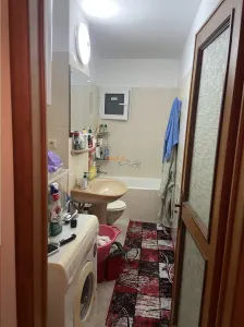 Apartament 2 camere , zona ultracentrala - Piata Moldovei , et 2 , decomandat , 54 mp , renovat ,mobilat completdin 4 - foto 14