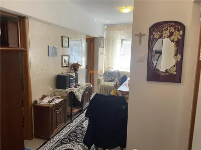 Apartament 2 camere , zona ultracentrala - Piata Moldovei , et 2 , decomandat , 54 mp , renovat ,mobilat completdin 4 - foto 6