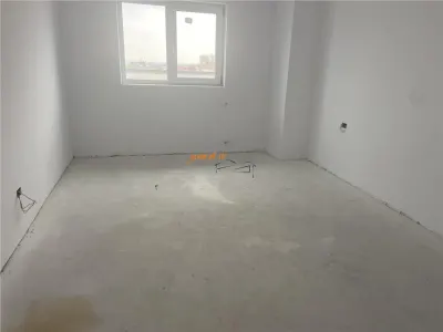 Penthouse cu 4 Camere si terasa de 160 mp in zona centrala a orasului Focsani - foto 3