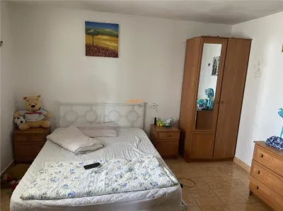 Casa de vanzare in sat Jorasti , suprafata 107 mp , teren 913 mp , imbunatatita , mobilata , - foto 15