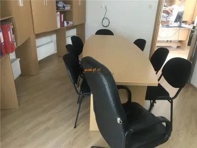 Cladire birouri  si hala , zona Golesti, suprafata teren 2365 mp - foto 4