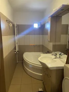 Apartament 2 camere de inchiriat, zona ultracentrala Spitalul Mlitar , mobilat si utilat complet - foto 15