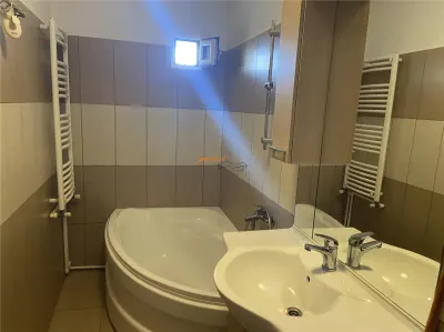 Apartament 2 camere de inchiriat, zona ultracentrala Spitalul Mlitar , mobilat si utilat complet - foto 16