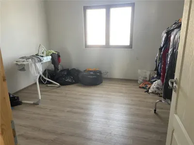 Casa de vanzare in Golesti , parter+etaj + mansarda , suprafata casa 383 mp, posibilitate spatiu comercial - foto 17