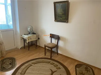 Apartament 3 camere , zona Cartier Gara , et 3din 4 , 60 mp , centrala termica , liber - foto 3