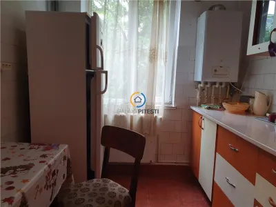 Apartament doua camere Craiovei, etaj 1/4, cu centrala termica - foto 2