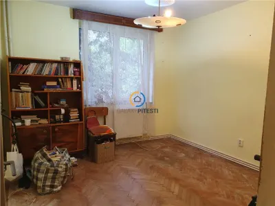 Apartament doua camere Craiovei, etaj 1/4, cu centrala termica - foto 5
