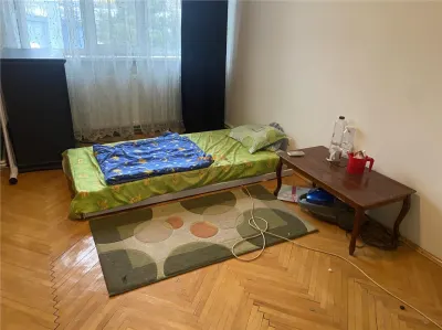 Apartament 4 camere , zona cetrala - Teatru Focsani ,123 mp , decomandat , liber - foto 13