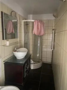 Apartament 3 camere , zona Longinescu - Gara , decomandat 70 mp , centrala termica , liber - foto 9
