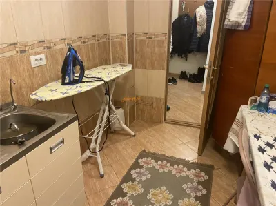 Apartament 2 camere , zona cartier Sud , decomandat 56 mp, imbunatatit , mobilat - foto 6