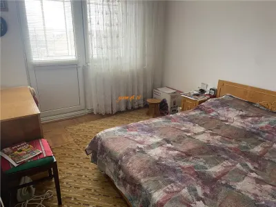 Apartament de vanzare , zona Cartier Aviatorilor , 83 mp , 2 balcoane - foto 13