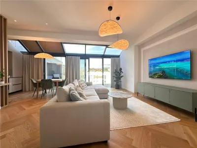 PENTHOUSE/DUPLEX SPECTACULOS PIATA VICTORIEI -3 PARCARI SUBTERANE - Bucuresti