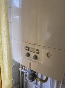 Apartament 3 camere , zona Gara ,  58 mp ,et 3 din 4 , mobilat , centrala termica individuala - foto 9