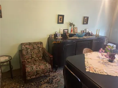 Apartament 3 camere , zona ultracentrala - Primaria Focsani, et 1/3 , decomandat - foto 2