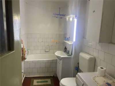 Apartament 3 camere , zona ultracentrala - Primaria Focsani, et 1/3 , decomandat - foto 16