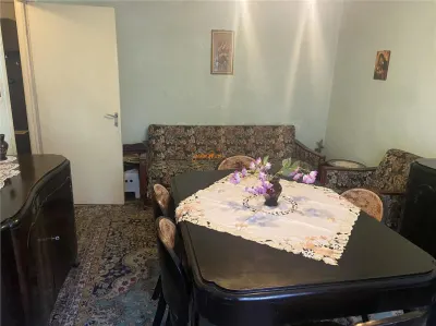 Apartament 3 camere , zona ultracentrala - Primaria Focsani, et 1/3 , decomandat - foto 3