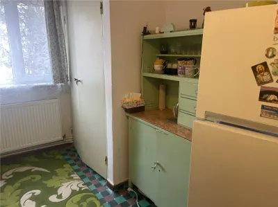 Apartament 3 camere , zona ultracentrala - Primaria Focsani, et 1/3 , decomandat - foto 6