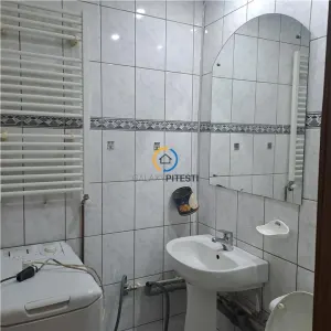 Apartament trei camere Fratii Golesti S-uri, etaj intermediar - foto 6