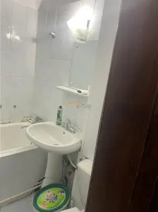 Apartament 2 camere, cartier Sud , et 3/4 , decomandat , centrala termica proprie - foto 9