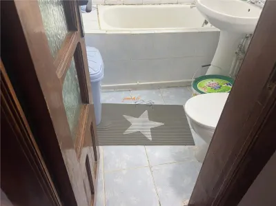 Apartament 2 camere, cartier Sud , et 3/4 , decomandat , centrala termica proprie - foto 10