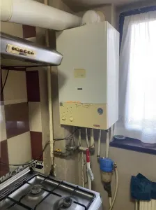 Aparatment 4 camere , zona centrala- Sala Polivalenta , et 3/4 , 97mp, 2 balcoane - foto 6