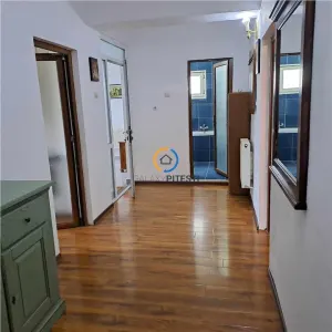 De inchiriat apartament in vila zona Stadion, etaj 1 - foto 4