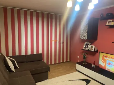 Apartament 2 camere , zona centrala Sala Polivalenta , et 3/8 , decomandat  , 60 mp ,imbunatatit - Focsani