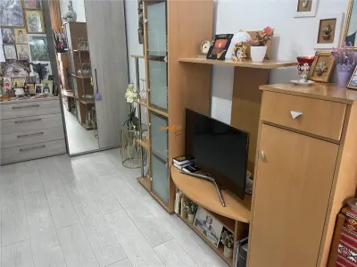 Apartament 3 camere , zona ultracentrala - Primaria Focsani, decomandat , renovat , mobilat si utilat integral - foto 21