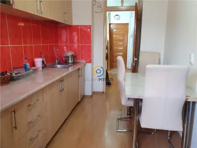 De vanzare apartament 3 camere Trivale cf 1, decomandat - foto 2