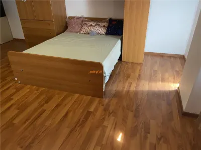 Garsoniera de vanzare , zona Spitalul Judetean Focsani , et 1/3 , 38 mp , renovata , mobilata si utilata - foto 2