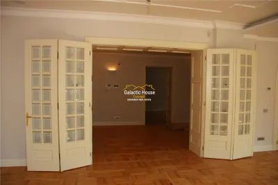 Vila cu farmec Parizian din Mântuleasa - foto 6