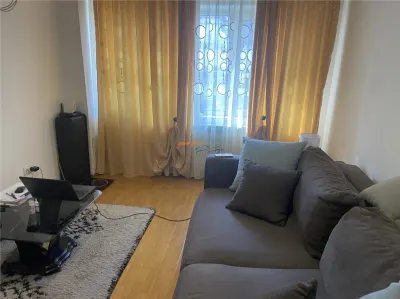 Apartament 2 camere , cartier Gara , parter , imbunatatit , mobilat si utilat, centrala termica proprie - foto 3
