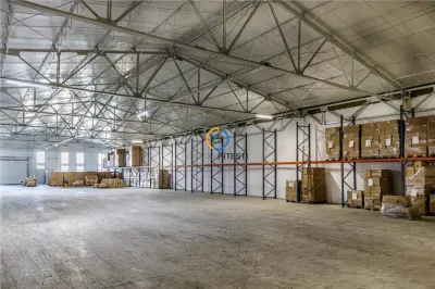 3 Hale Pitesti zona Nord cu suprafete 1050,800 si 600 mp, pretabile productie, etc - Pitesti