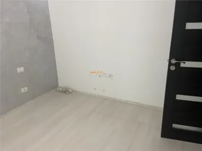Apartament 3 camere , zona centrala Inspectoratul Scolar,  et 4/4, decomandat , 70 mp , renovat  , partial mobilat , liber - foto 7