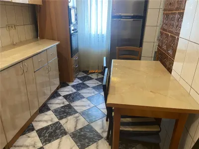 Apartament 2 camere , zona centrala Casa de Pensii Focsani,, 54 mp  , imbunatatit - foto 4