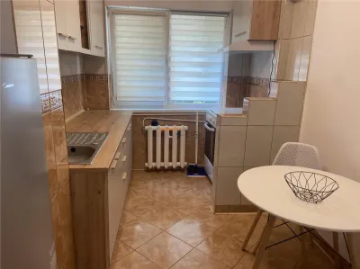 Apartament 2 camere, zona Gara , etaj 1 din 4 , renovat integral , mobilat complet - foto 22