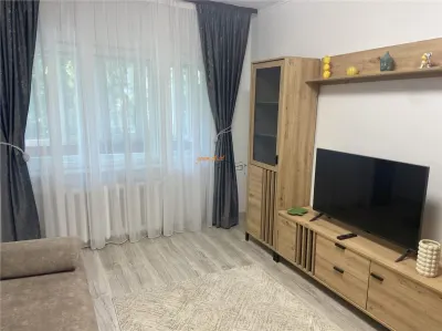 Apartament 2 camere, zona Gara , etaj 1 din 4 , renovat integral , mobilat complet - foto 8