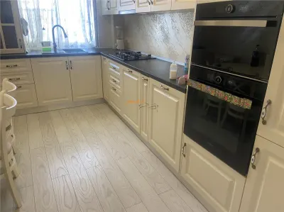 Apartament 4 camere , zona ultracentrala , suprafata de 100 mp , renovat  modern si mobilat integral - foto 15