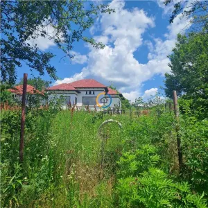 De vanzare casa Calinesti - Ciocanesti, teren 2600 cu deschidere la asfalt - Calinesti