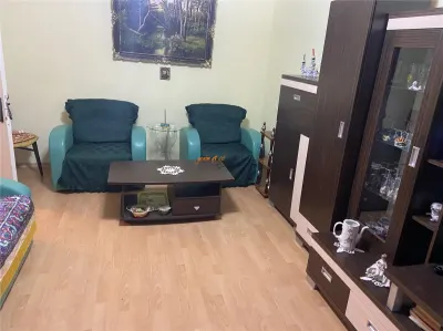 Apartament 2 camere , zona Gara -Liceul Economic , et 2/3 , 56 mp ,centrala termica proprie - Focsani