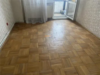 Apartament 3 camere , et 2/3,decomandat , 94 mp , centrala termica proprie - foto 11