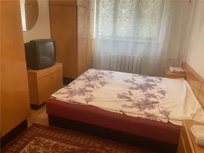 Apartament 2 camere , zona centrala - Scoala nr 10,etaj 1/8  , decomandat - foto 6