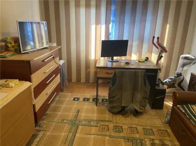 Apartamen 3 camere , cartier Sud 70 mp , decomandat - Focsani