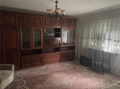 Apartament 3 camere , zona supermarket Lidl (fosta Autogara)et 1 din 3 , 81 mp , 2 balcoane , mobilat - foto 2