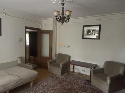 Apartament 3 camere , zona supermarket Lidl (fosta Autogara)et 1 din 3 , 81 mp , 2 balcoane , mobilat - foto 3