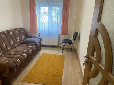 Apartament 3 camere , zona centrala , parter , renovat complet , 72 mp , liber - foto 14