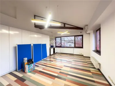 Piata Unirii | Cladire moderna | Versatila | Curte - foto 21