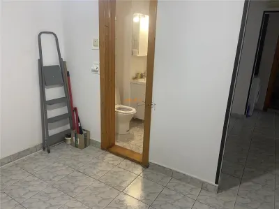 Apartament 3 camere , strada Bucegi - Policlinica 2,   etaj 1/3 , decomandat , imbunatatit - foto 5