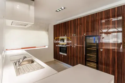 TRIPLEX 5 CAMERE LIFT INTERIOR -COMPLEX REZIDENTIAL ZONA HERASTRAU -NORDULUI - foto 9
